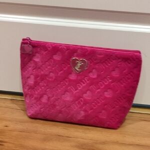 Juicy Couture NWOT Pink Fuzzy Cosmetic Travel Bag